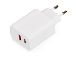 Сетевое зарядное устройство c выходами USB-A и USB-C и быстрой зарядкой QC/PD «Recharger Pro», 30 Вт, Цвет белый