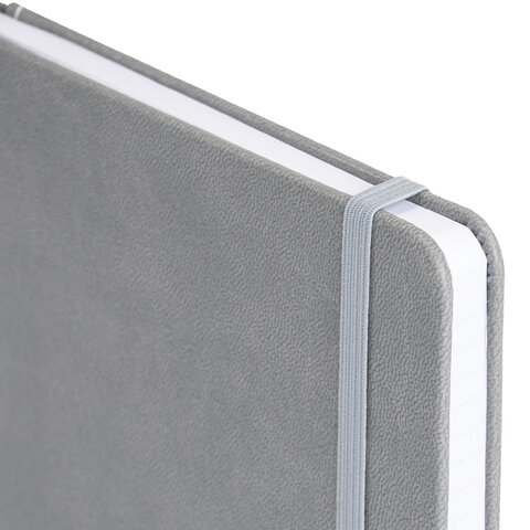 Блокнот А5 135x212 мм BRAUBERG "Edge", под кожу, резинка, держатель, 80 л., клетка, серый, 117146