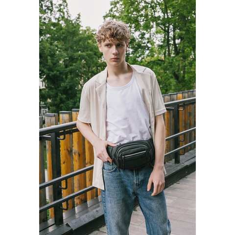 Сумка на пояс HEIKKI PROMPT (ХЕЙКИ), 2 отделения, регулируемый ремень, светоотражающие элементы, черная, 35х14х4см, 273922