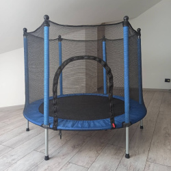 Батут-манеж 140 см с внешней сеткой / Безопасный и устойчивый