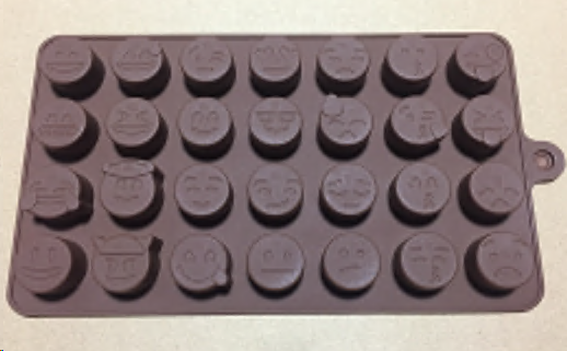 Форма для конфет мармелада и льда 28 ячеек силиконовая Смайлики / HL-341 / уп 300/ 19,8*11*1,5 см