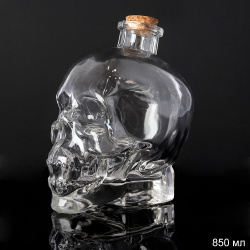 Графин-штоф Череп 850 мл / WR-750 /уп 24/ пробковая крышка