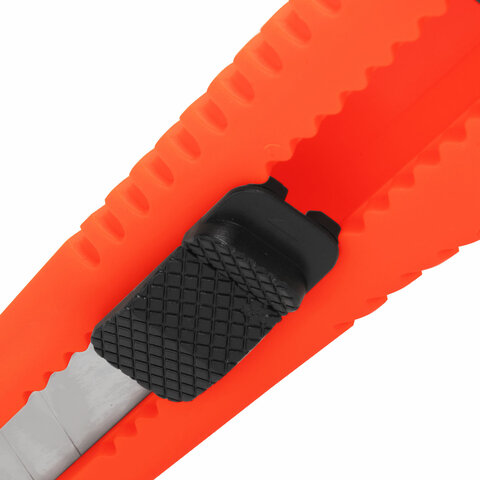 Нож канцелярский 18 мм КОМПЛЕКТ "2 шт. + 1 шт. В ПОДАРОК", фиксатор, блистер, BRAUBERG "Classic", 238772