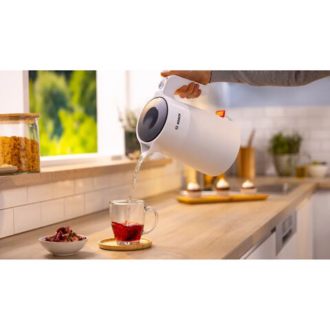 Чайник BOSCH TWK2M161, 1,7 л, 2400 Вт, закрытый нагревательный элемент, пластик, белый