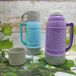 Термос пластмассовый со стеклянной колбой High Class, 1000мл+2 кружки