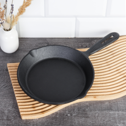 Сковорода чугунная с ручкой 20х3,2 / F-100 /уп 10/