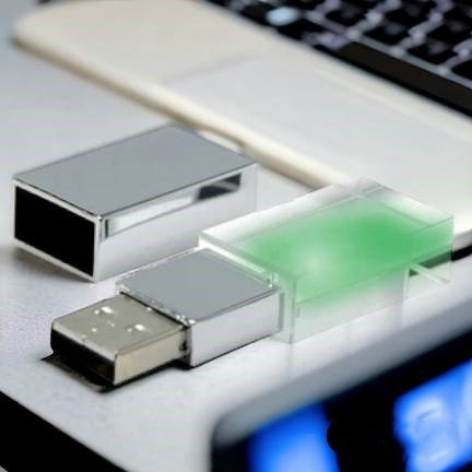 Флешка "Moon" объем памяти 16 Гб с подсветкой