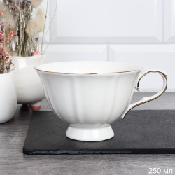 Чашка чайная 250 мл на ножке / RS/12-FY203005 /уп 6/ уп 48/ костяной