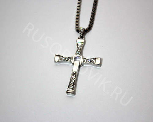 Крест Доминика Торетто на цепочке