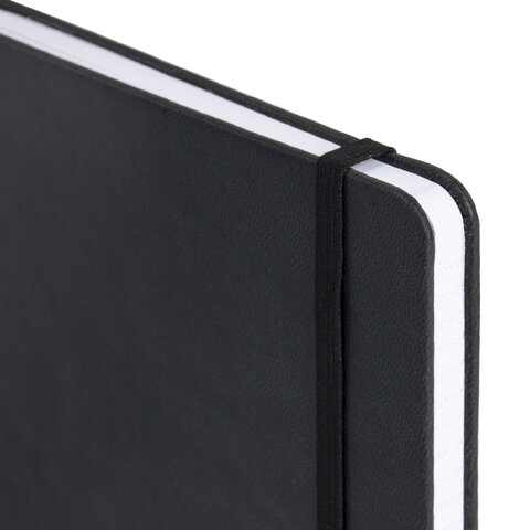 Блокнот А5 135x212 мм BRAUBERG "Edge", под кожу, резинка, держатель, 80 л., клетка, черный, 117145