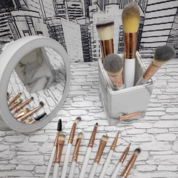 Набор кистей Premium класса с подставкой BH Signature Rose Gold – 13 кистей Piece Brush Set Нежный мраморно - белый с золотом