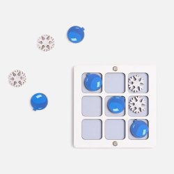 Игра крестики-нолики «Criss Cross. Снегошарики», 9х9х1,2 см