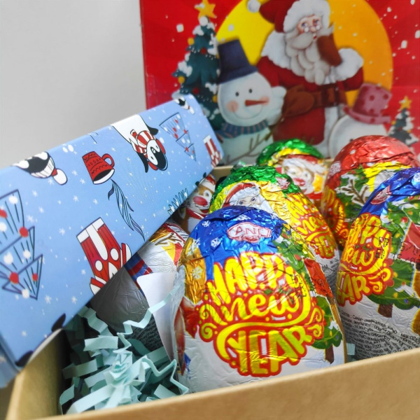 Шоколадное яйцо с игрушкой-сюрпризом Happy New Year, 25 гр. (Турция)