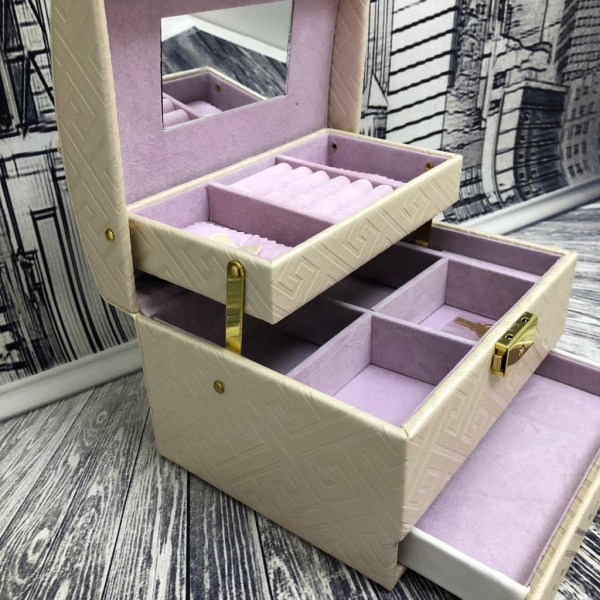 Шкатулка автомат для украшений "Солнцестояние" 3 полки, 14х18х11 см Молочная