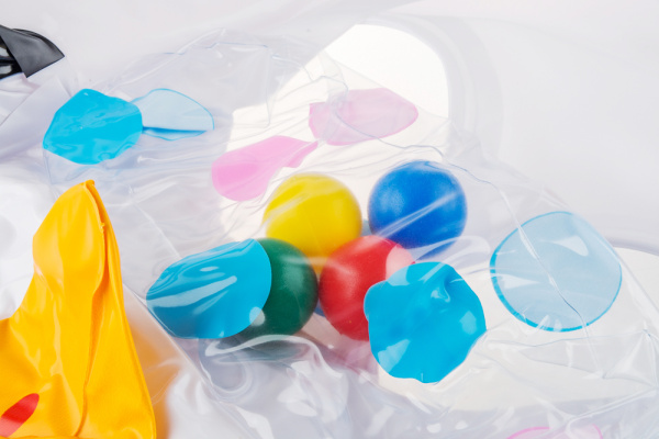 Надувной круг "Пингвин" 77х58см Intex