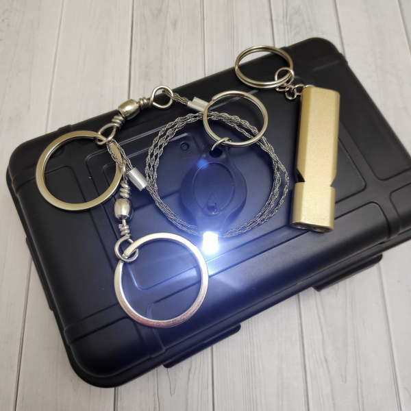 Набор для выживания (походный набор ) в кейсе, 13 предметов