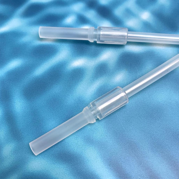 Набор аксессуаров Drinkind set: сменная трубочка 2 шт + щеточка для мытья трубочек