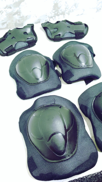 Набор защиты (наколенники, налокотники, наладонники), 6 предметов Н-2. Цвета MIX