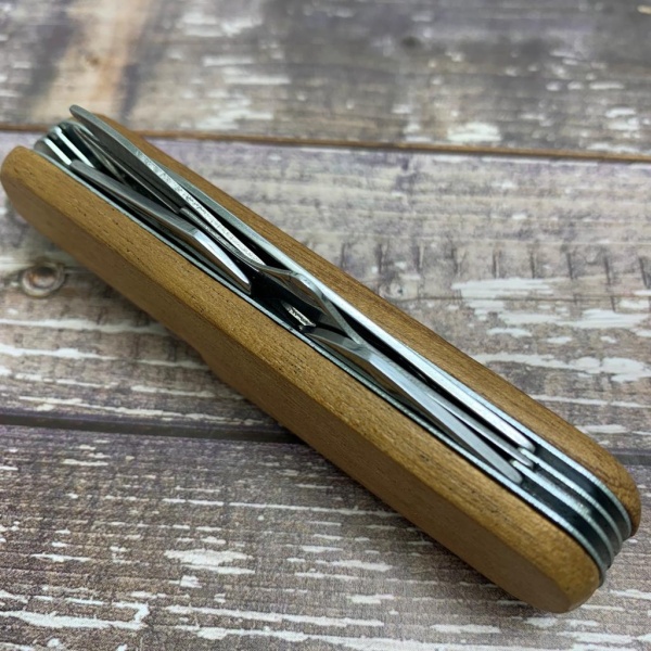 Мультинож Брауншвейг 7 в 1 (нож, штопор, пилочка для ногтей,  кольцо для ключей, крестовая отвертка, 2 открывалки и ножницы)