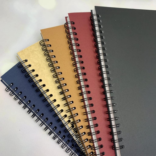Скетчбук А5, 40 листов блокнот "Sketchbook" с плотными белыми листами для рисования (белая бумага, спираль)