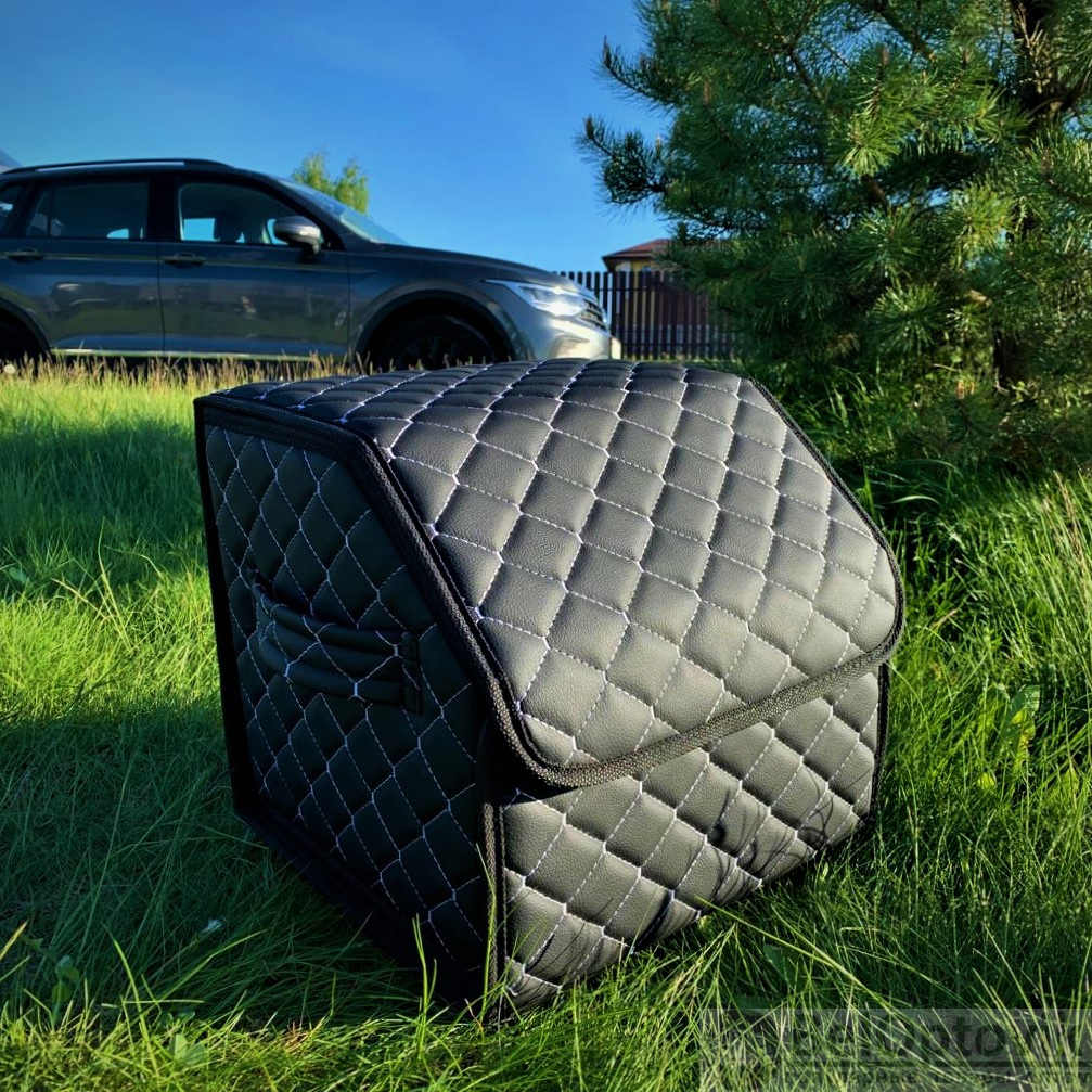 Автомобильный органайзер Кофр в багажник Premium CARBOX Усиленные стенки (размер 30х30см) Черный с белой строчкой