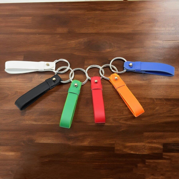 Брелок Belt в подарочной упаковке