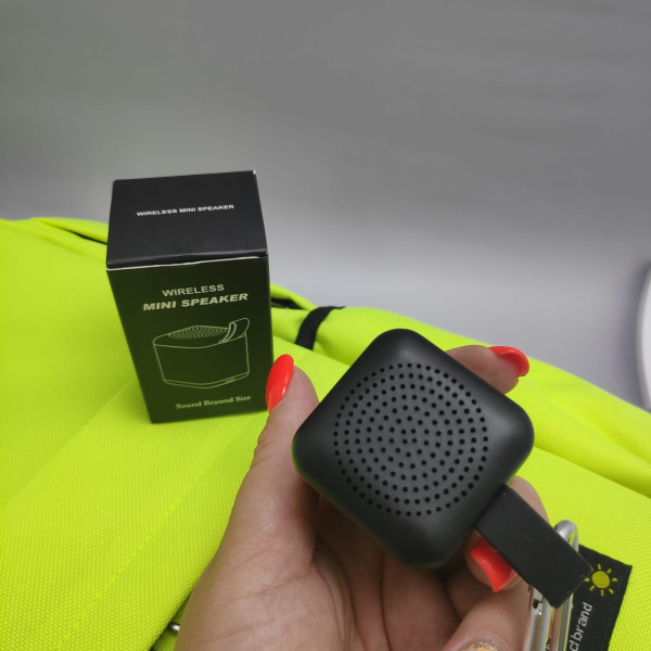 Стерео колонка - брелок Slaigo mini, TWS, Bluetooth (идеальный звук в миниатюре)