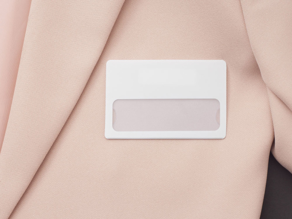 Магнитный пластиковый бейдж, Цвет белый