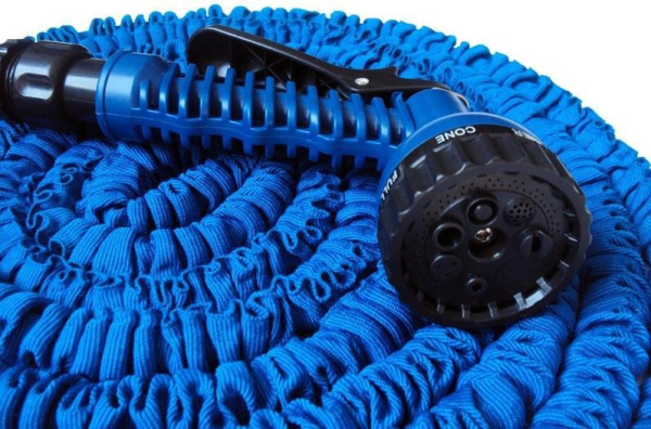 Шланг Xhose (Икс-Хоз) 15 метров поливочный (Икс-Хоз) саморастягивающийся с пульверизатором