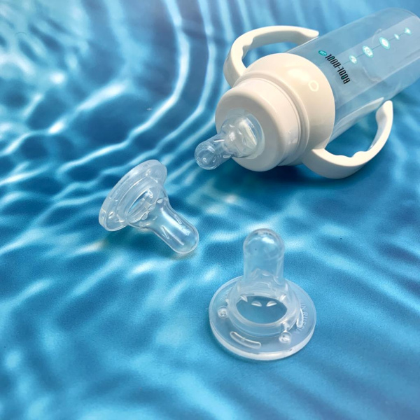 Силиконовая соска (комплект 2 шт) BABY FLOW узкое горло, отверстие размер M (средний поток), с 3 месяцев