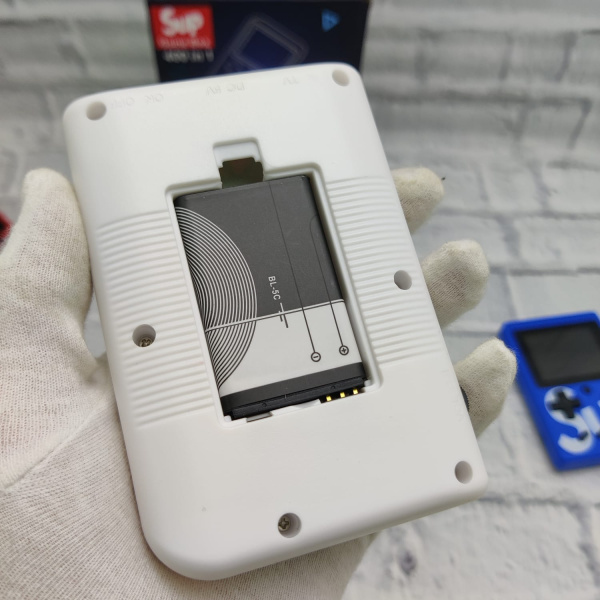 Игровая приставка Sup Game Box PLUS Retro 400 in 1  2.8” TFT 8 BIT 400 в 1 Белая