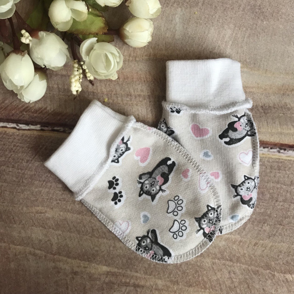 Рукавички из натурального хлопка для новорожденного Bebika  0-3 мес. (20/6-3)