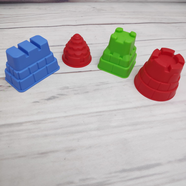 Набор для творчества GENIO KIDS Умный кинетический песок "Сказочный замок" (песок 1 кг, 4 формочки + песочница)