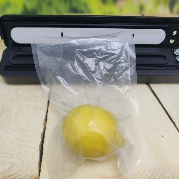 Вакуумный упаковщик (запайщик) продуктов Vacuum Sealer S (2 режима работы +10 пакетов в подарок)