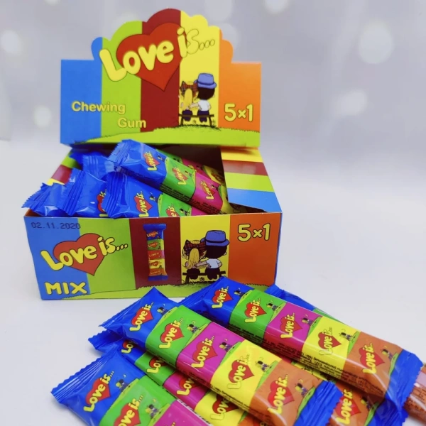 АКЦИЯ! Набор из 5 жвачек Love is — "MIX" 1 комплект (5 жвачек с разным вкусом)