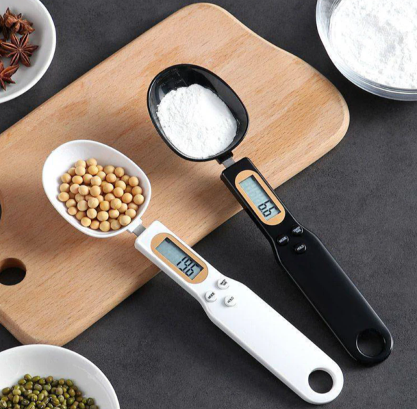 Электронная мерная ложка - весы Digital Spoon Scale 500g х 0,1g / Ложка с дисплеем белая
