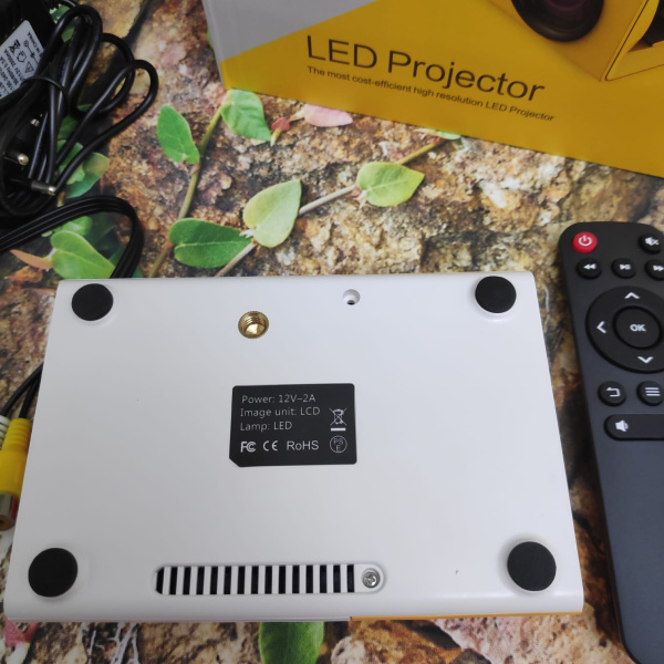 LED Projector портативный переносной проектор светодиодный Aao YG300 (домашний кинотеатр) от сети 220В (без штатива)