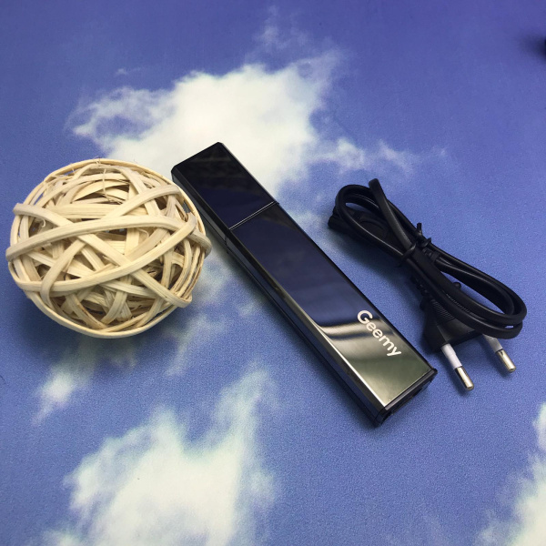 Многофункциональный портативный аккумуляторный триммер-электробритва Geemy GM-3116 для лица и тела  4 в 1 (насадки для носа, ушей, бровей, бритья, окантовки)