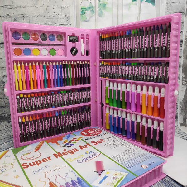 Набор для рисования Super Mega Art Set 168 предметов в чемодане