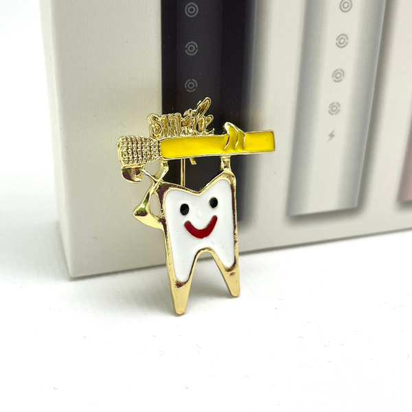 Бижутерия брошь для стоматолога "Зубки" 3.5 см