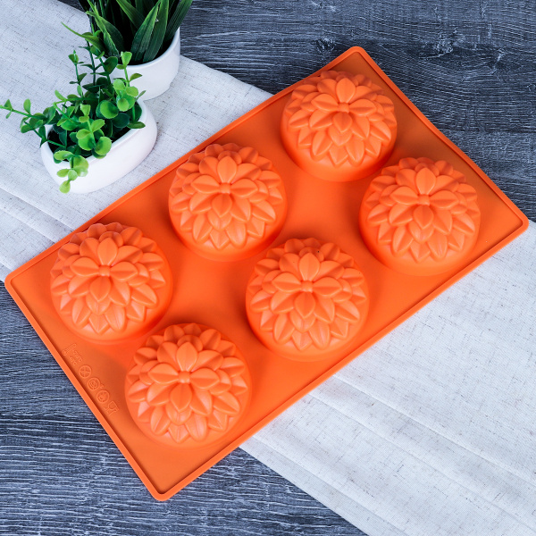 Форма для выпечки 6 ячеек силиконовая Цветы Хризантема 7х3,5 см / V-940 / уп 200/ 0,11/ 28,4*17*3,5
