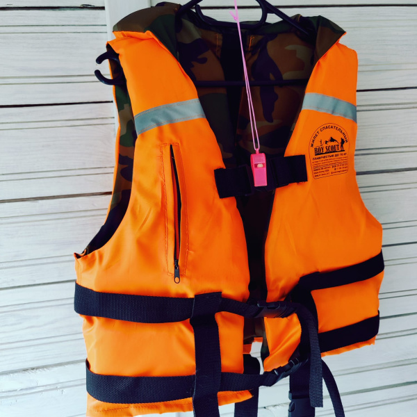 Жилет спасательный двусторонний с подголовником, свистком (с наполнителем, ткань Oxford, оранж./хаки). Имеет доступ