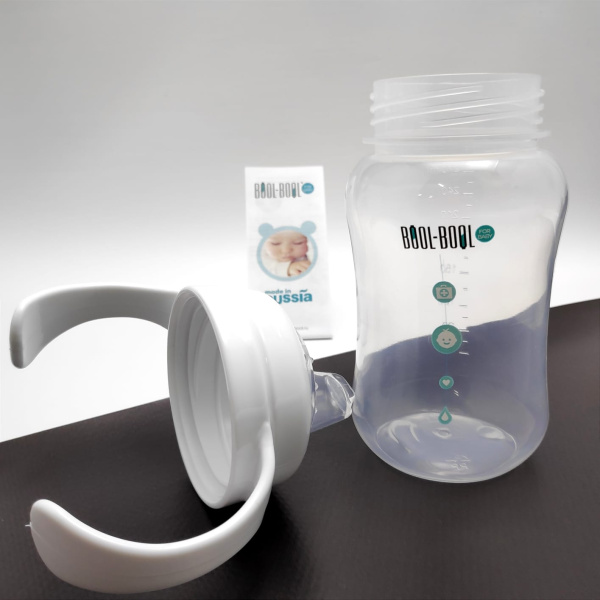 Поильник непроливайка PRO MED с силиконовым носиком,  270 мл (от 12 месяцев)