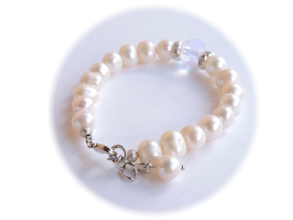 Браслет из жемчуга