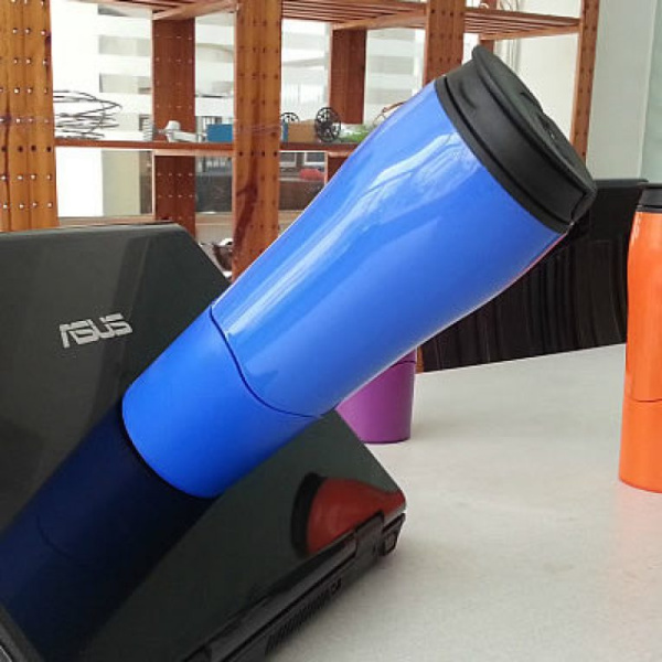 Непадающая кружка термос Mighty Mug Travel Mug The Mug That Won't Fall Over, 550 мл