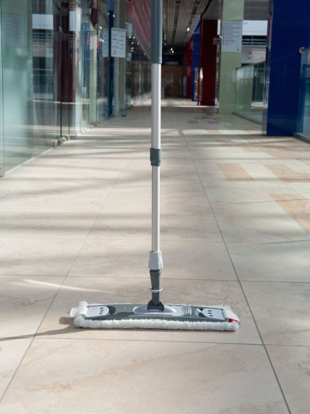 Рукоятка алюминиевая телескопическая защелкивающаяся 100-180 см HQ Profiline