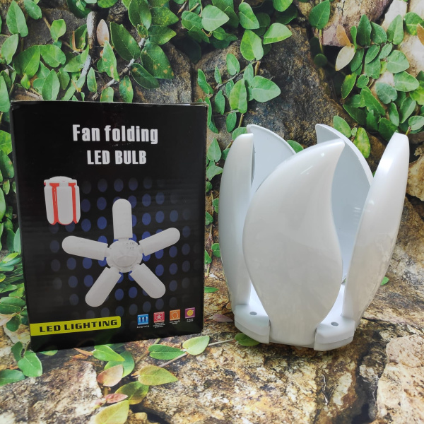 Складная светодиодная лампа в форме цветка Fan folding Led Bulb 75W E27 с пятью лопастями - лепестками (белая)