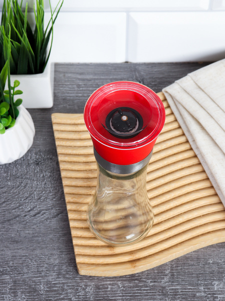 Мельница для специй и соли 19 см с крышкой/ W-457-R /уп 80/ Красная