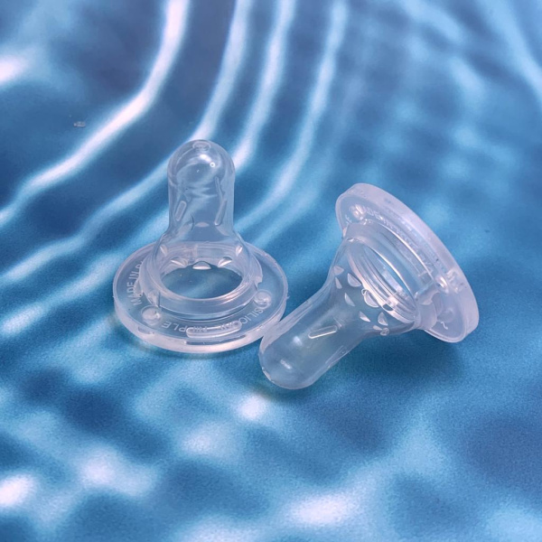 Силиконовая соска (комплект 2 шт) BABY FLOW узкое горло, с отверстием размера S (медленный поток), с рождения