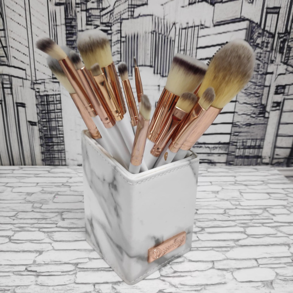 Набор кистей Premium класса с подставкой BH Signature Rose Gold – 13 кистей Piece Brush Set Нежный мраморно - белый с золотом